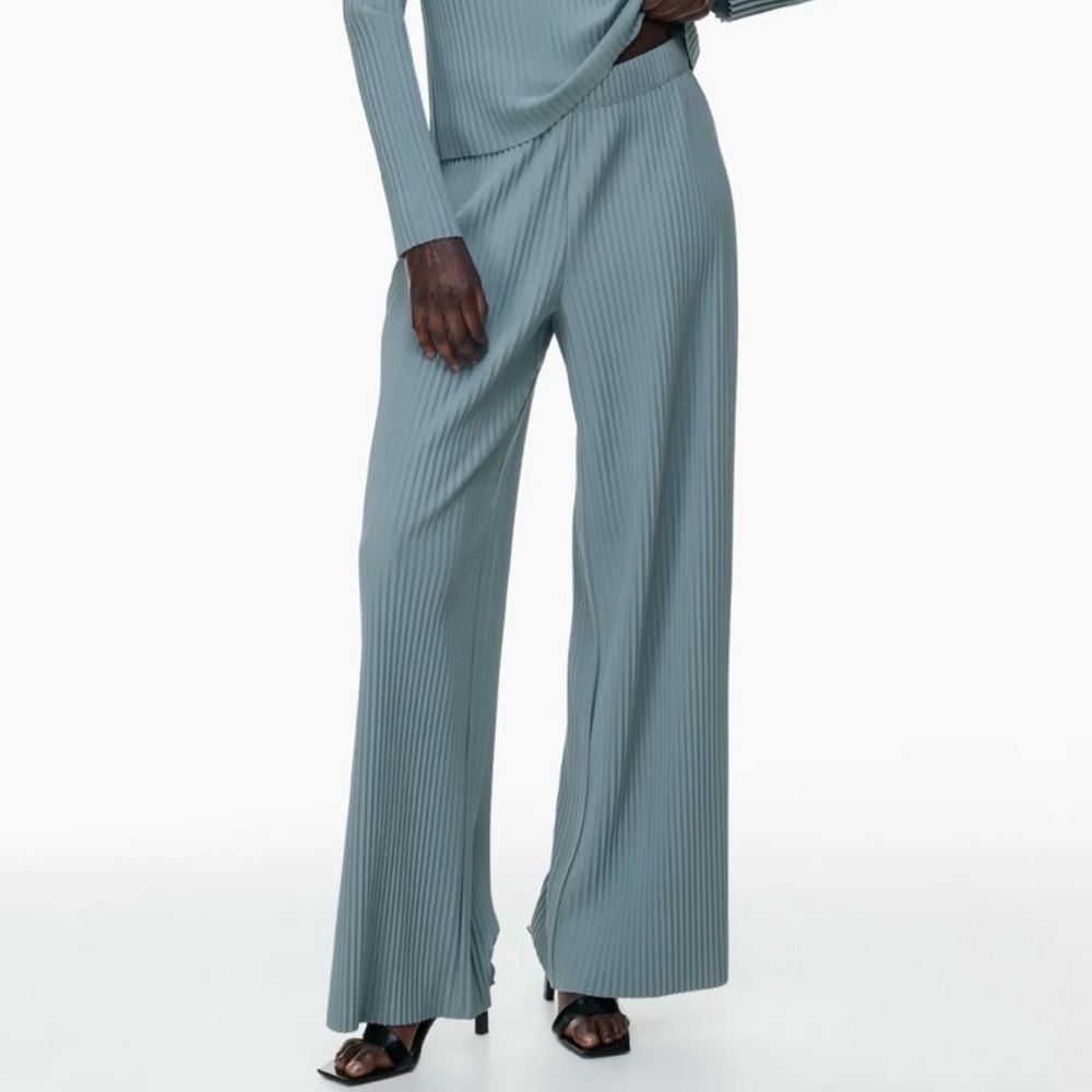 Aritzia Babaton Skilled High Rise Accordian Pleated Wide Leg Pant Blue XXSmall